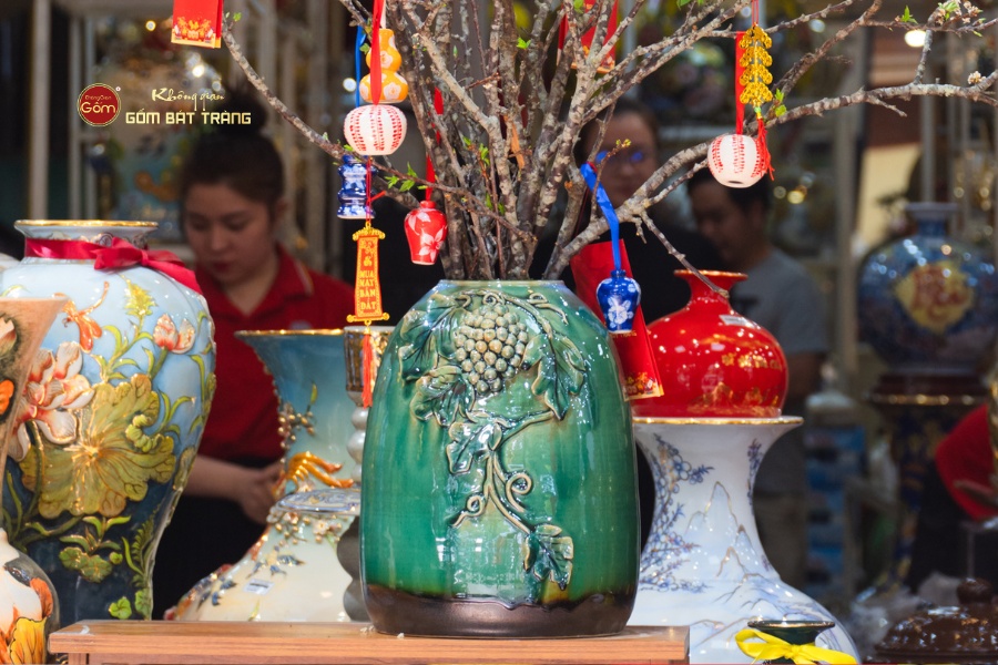 Bình Hoa Dáng Chuông Đắp Nho