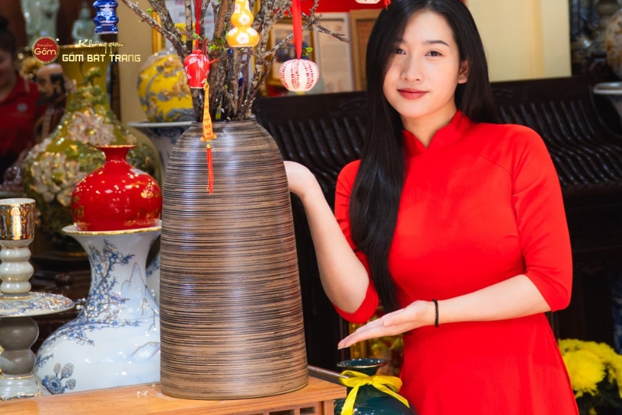 Bình Hoa Dáng Chuông Vân Ganh