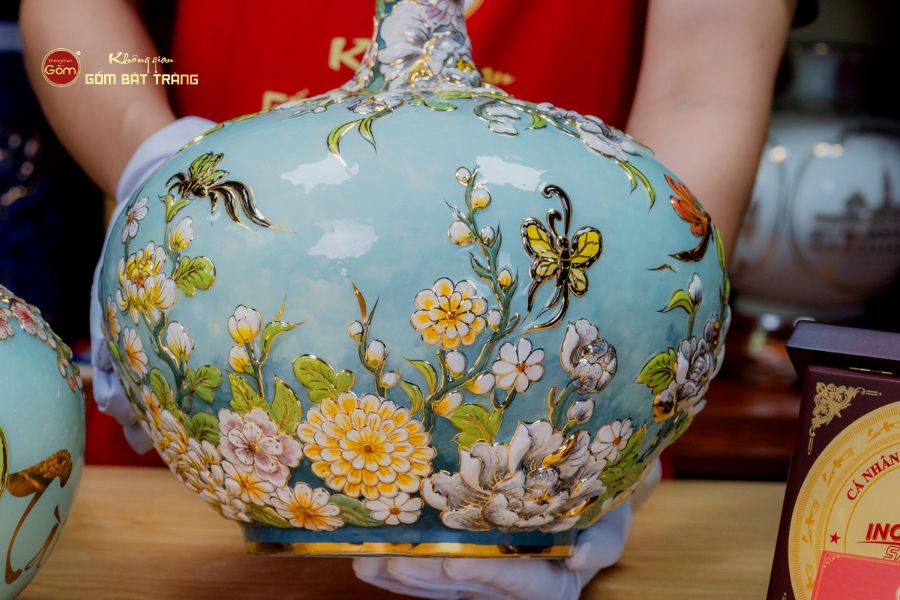 Bình Hút Lộc Ngàn Hoa Cổ Dài Vẽ Vàng