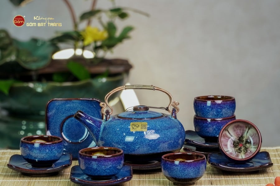 Bộ Ấm Chén Giang Tây Lòng Hoa Men Xanh Hỏa Biến