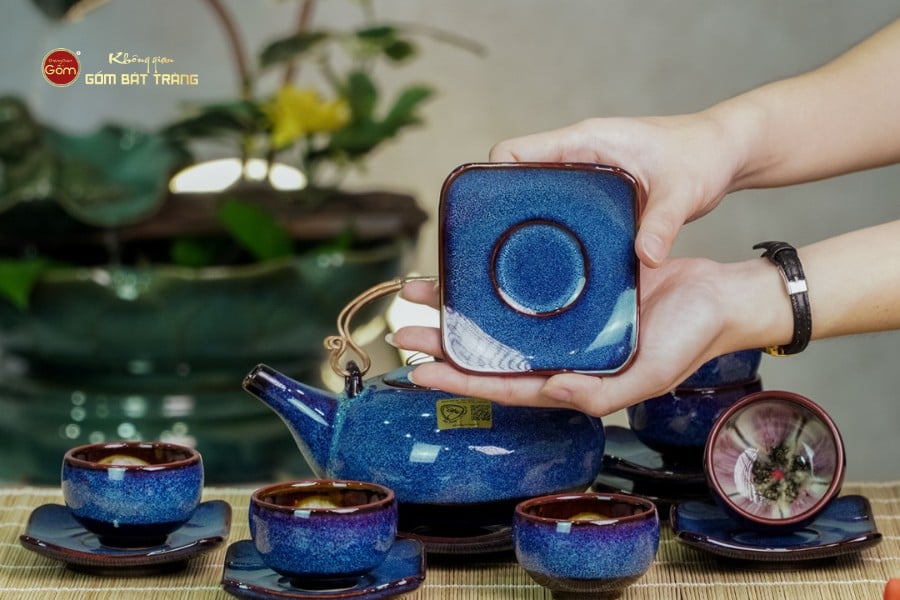 Bộ Ấm Chén Giang Tây Lòng Hoa Men Xanh Hỏa Biến
