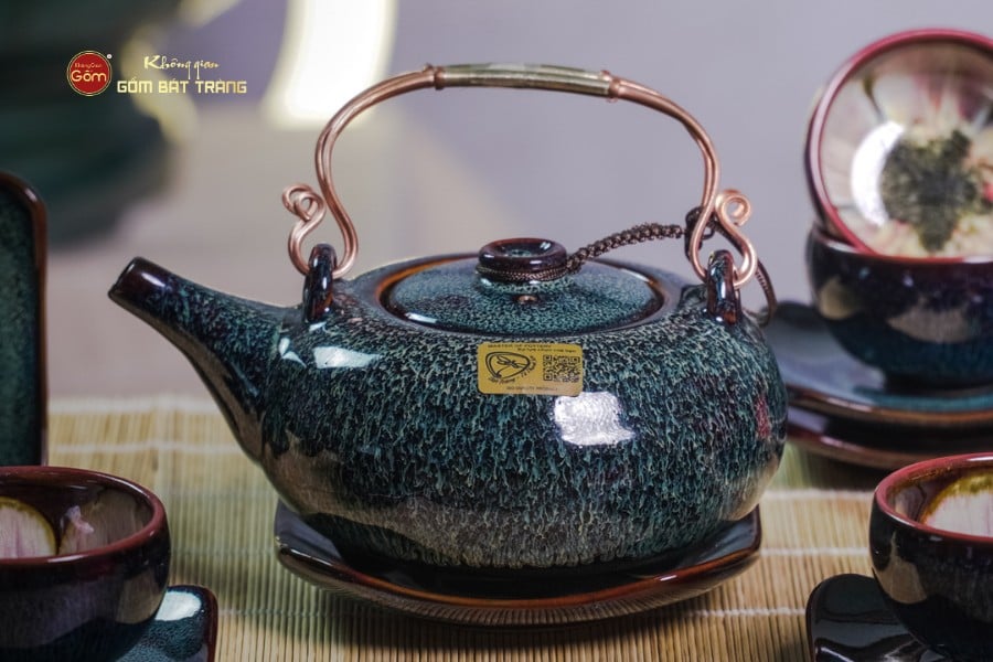 Bộ Ấm Chén Giang Tây Men Hỏa Biến Ghi Lòng Hoa