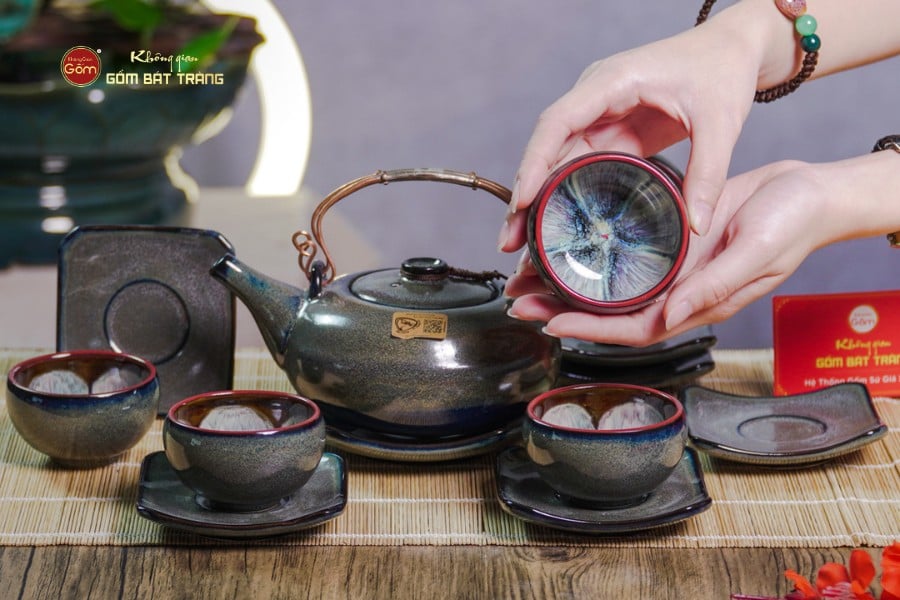 Bộ Ấm Chén Giang Tây Men Hỏa Biến Rêu Lòng Hoa