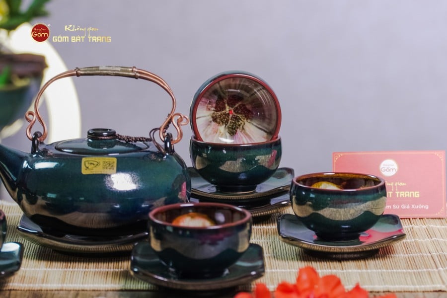 Bộ Ấm Chén Giang Tây Men Xanh Ngọc Hỏa Biến Lòng Hoa