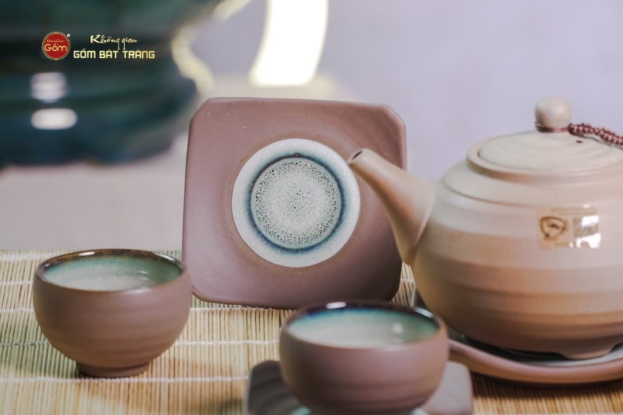 Bộ Ấm Chén Gốm Đất Men Hỏa Biến Quai Sứ