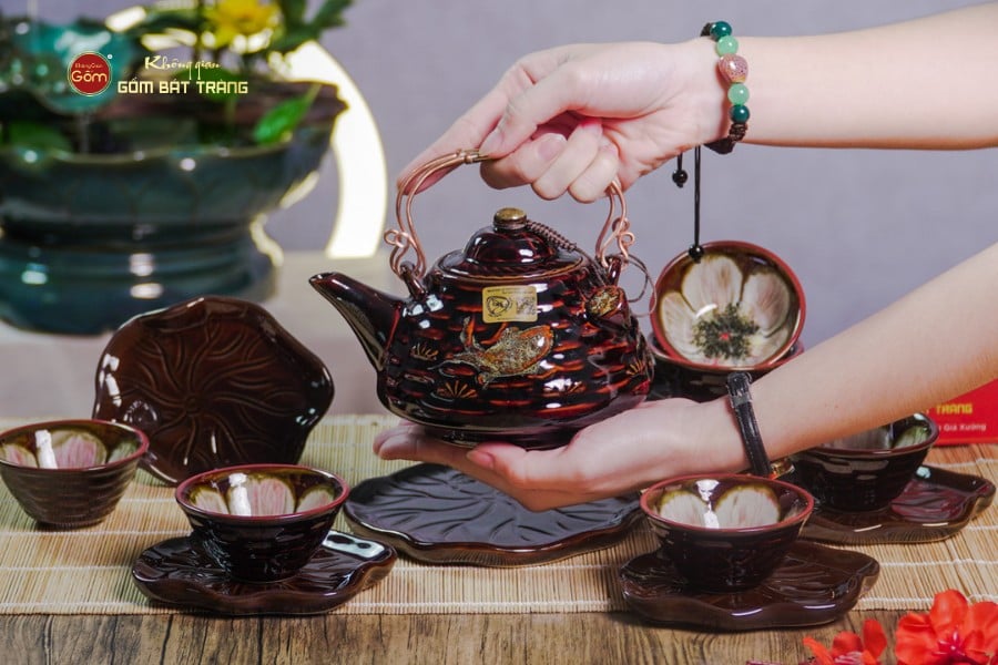 Bộ Ấm Chén Hỏa Biến Nâu