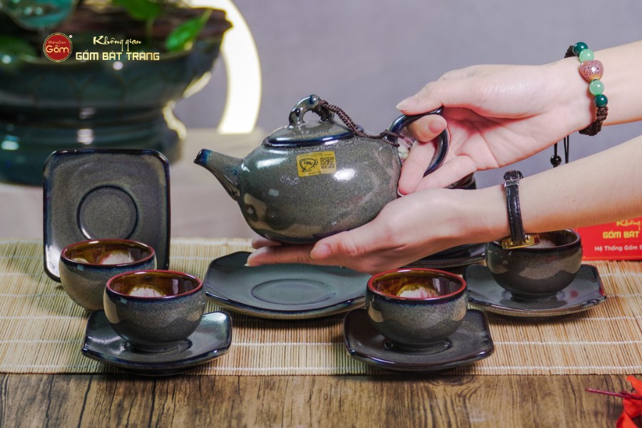 Bộ Ấm Chén Men Hỏa Biến Xanh Rêu Quả Hồng