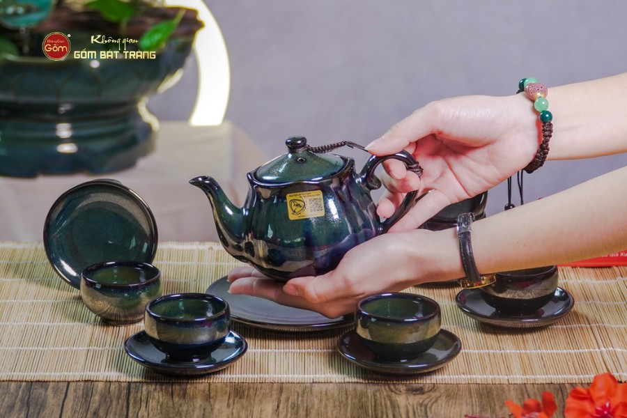 Bộ Ấm Chén Men Hỏa Biến Xanh Rêu Sen Ngọc Thỏ