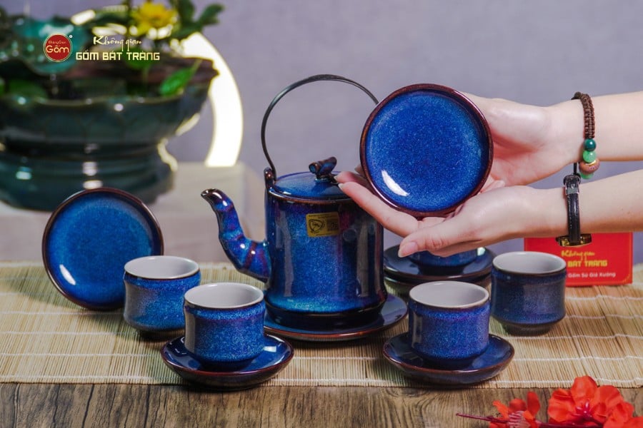 Bộ Ấm Chén Men Xanh Hỏa Biến Đốt Trúc Lòng Trắng