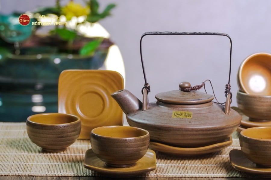 Bộ Ấm Chén Rêu Đá Dáng Đĩa Bay