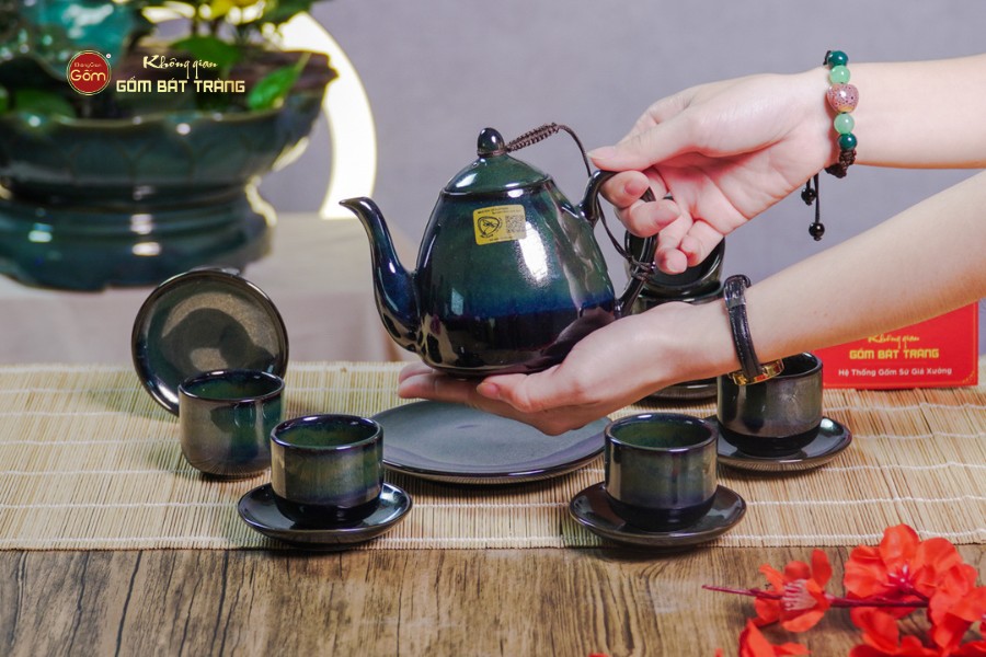 Bộ Ấm Chén Rêu Men Hỏa Biến Thỏ Ngọc
