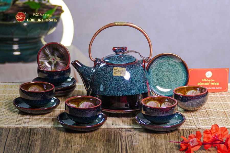 Bộ Ấm Chén Siêu Men Hỏa Biến Rêu Lòng Hoa