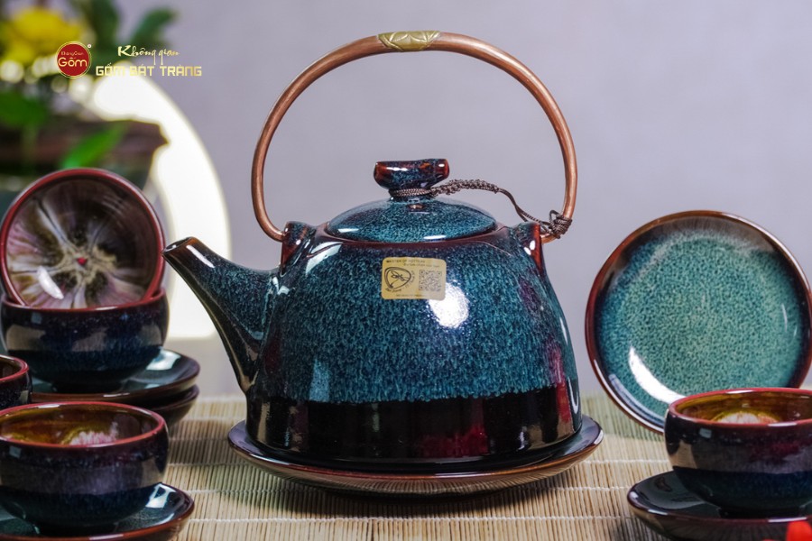 Bộ Ấm Chén Siêu Men Hỏa Biến Rêu Lòng Hoa