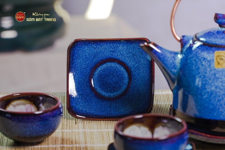 Bộ Ấm Chén Siêu Men Hỏa Biến Xanh Đen Lòng Hoa