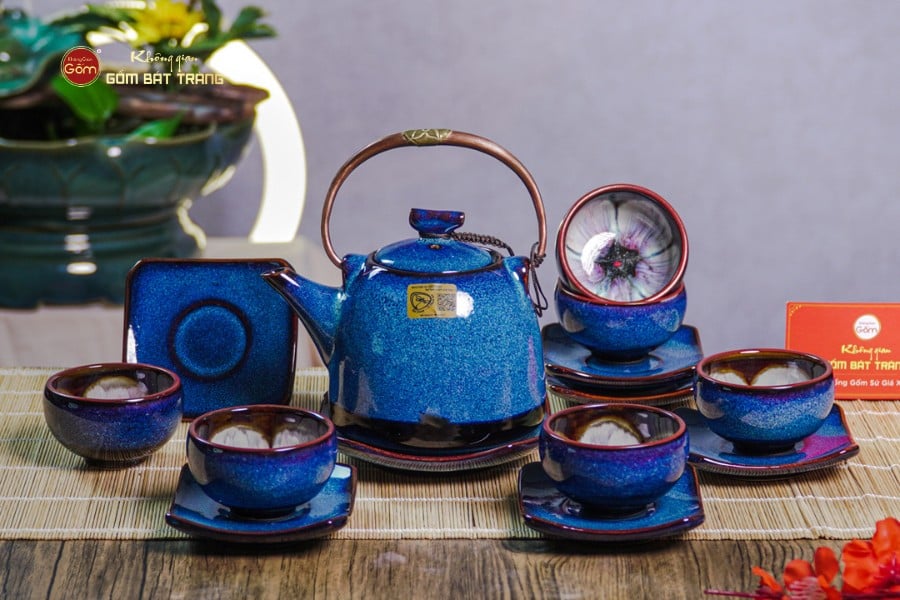 Bộ Ấm Chén Siêu Men Hỏa Biến Xanh Đen Lòng Hoa