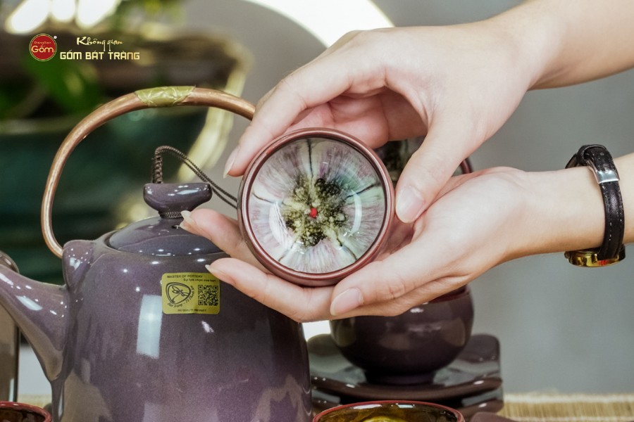 Bộ Ấm Chén Siêu Men Xám Hỏa Biến Lòng Hoa