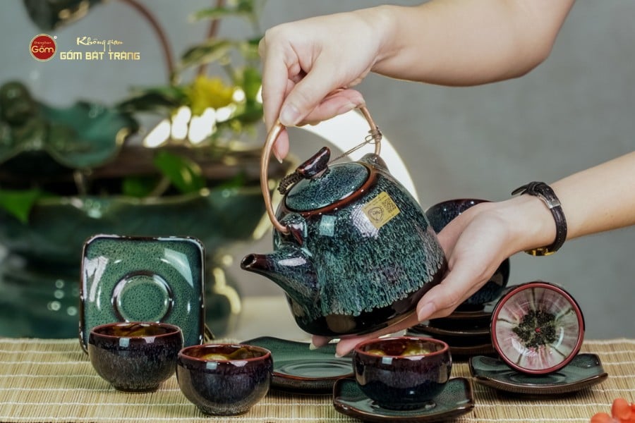 Bộ Ấm Chén Siêu Rêu Hỏa Biến Lòng Hoa