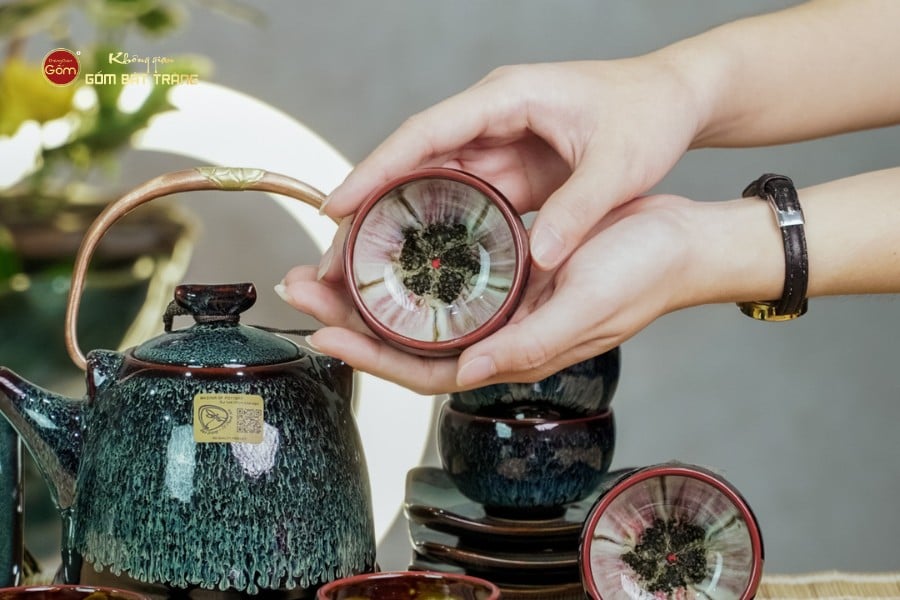 Bộ Ấm Chén Siêu Rêu Hỏa Biến Lòng Hoa
