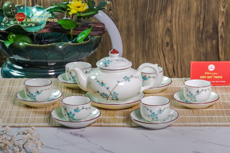 Bộ Ấm Chén Thiên Nga Men Kem Đào Xanh