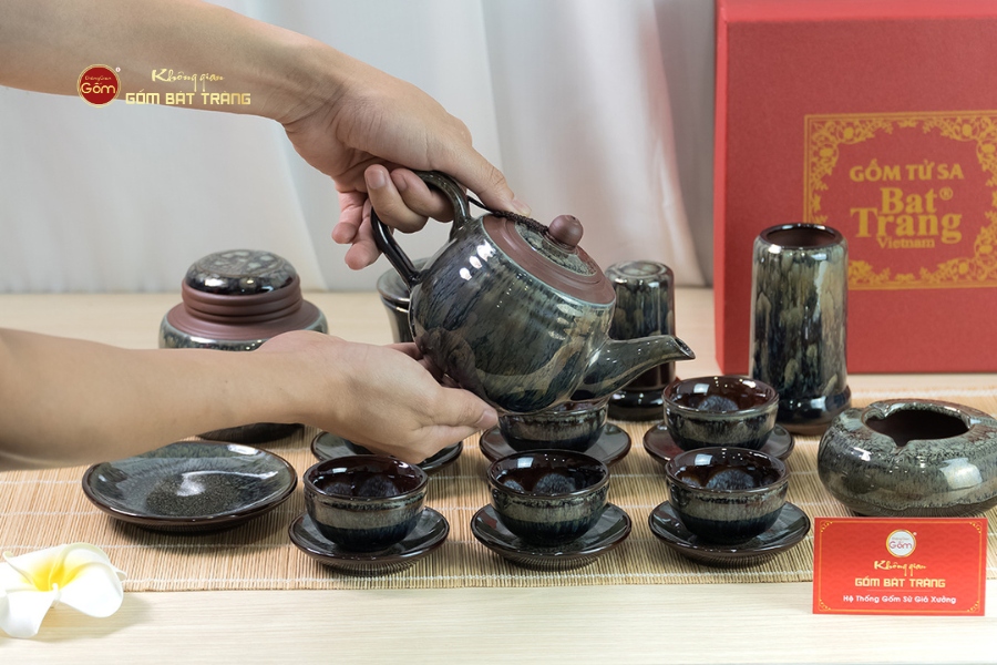 Bộ Ấm Chén Tròn Men Hỏa Biến Ngọc Thạch