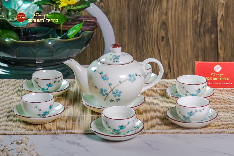 Bộ Ấm Chén Tròn Men Kem Vẽ Đào Xanh