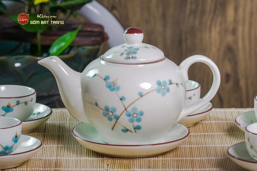Bộ Ấm Chén Tròn Men Kem Vẽ Đào Xanh