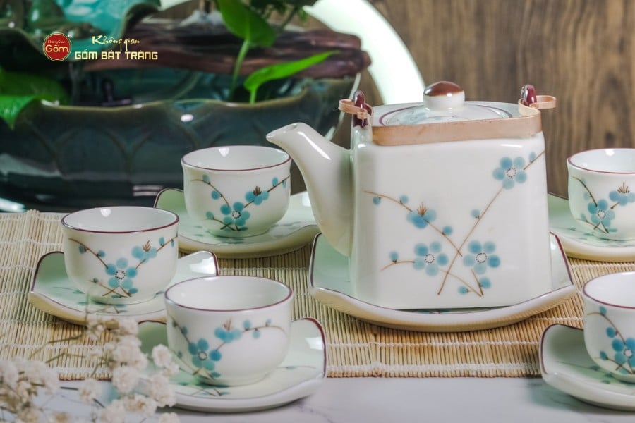 Bộ Ấm Chén Vuông Quai Đồng Vẽ Đào Xanh