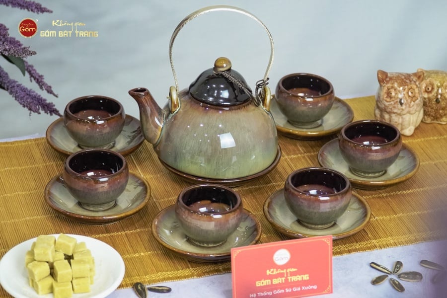 Bộ Ấm Trà Chuông Gấm Xoáy Men Hỏa Biến