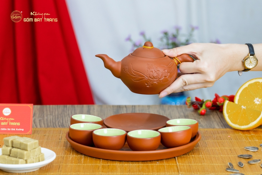 Bộ Ấm Trà Tử Sa Đắp Nổi Hoa Mai