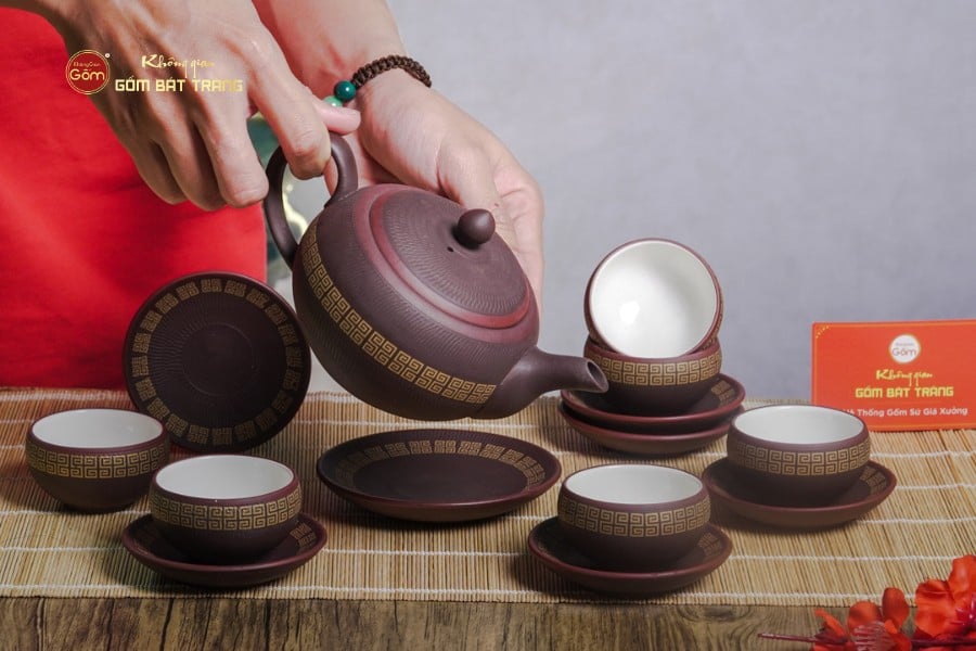Bộ Ấm Trà Tử Sa Nâu Viền Vàng