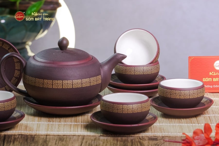 Bộ Ấm Trà Tử Sa Nâu Viền Vàng
