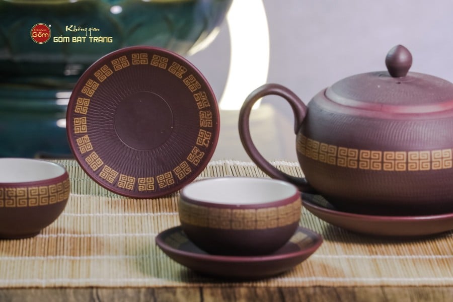 Bộ Ấm Trà Tử Sa Nâu Viền Vàng