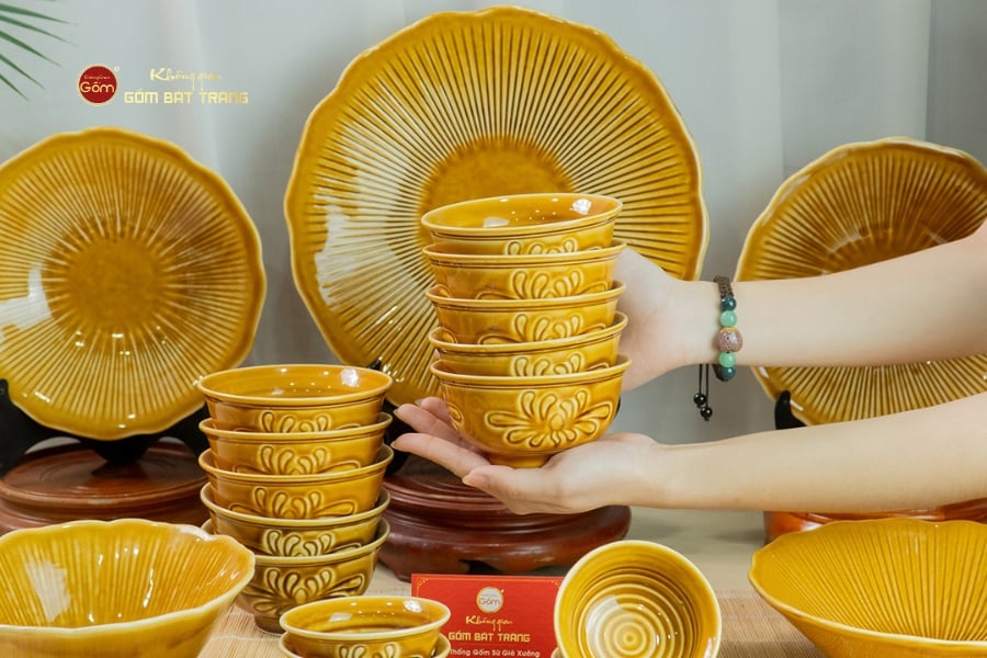 Bộ Bàn Ăn 6 Người (12 Món) Men Nâu Vân Sen