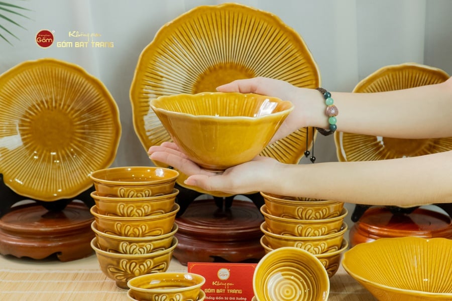 Bộ Bàn Ăn 6 Người (12 Món) Men Nâu Vân Sen
