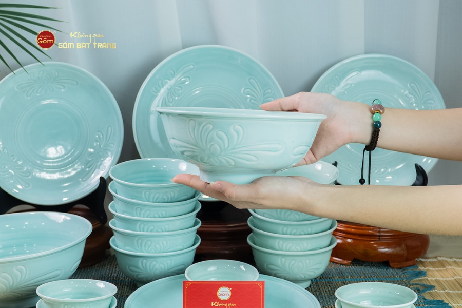 Bộ Bàn Ăn 10 Người (21 Món) Men Ngọc Vân Hoa Cúc