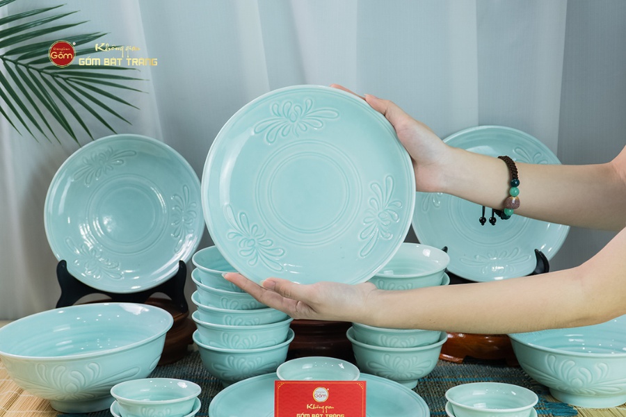Bộ Bàn Ăn 10 Người (21 Món) Men Ngọc Vân Hoa Cúc