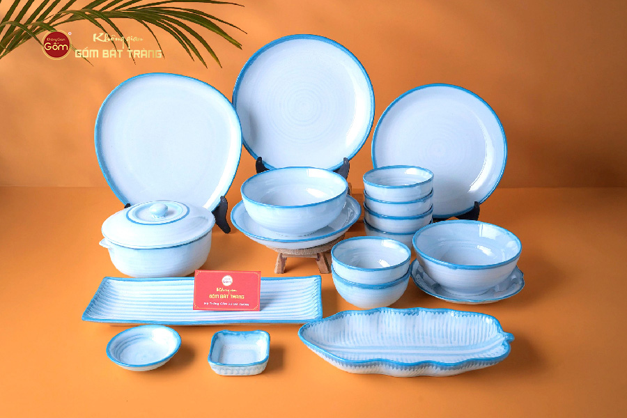 Bộ Bát Đĩa Bát Tràng Men Biển Xanh Cát Trắng