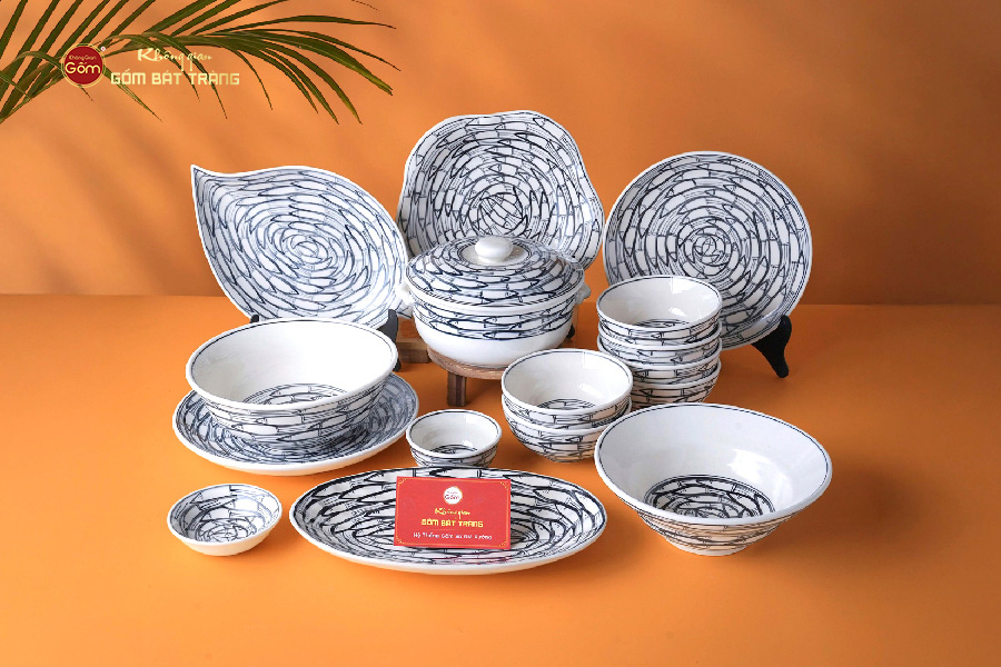 Bộ Bát Đĩa Bát Tràng Vẽ Cá Đàn