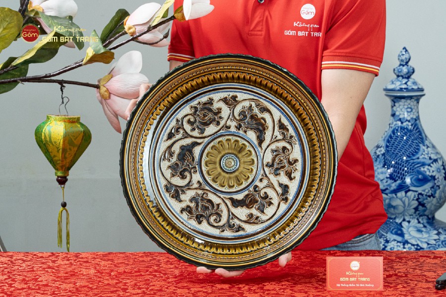 Đĩa Trưng Bày Đắp Nổi Hoa Dây Leo