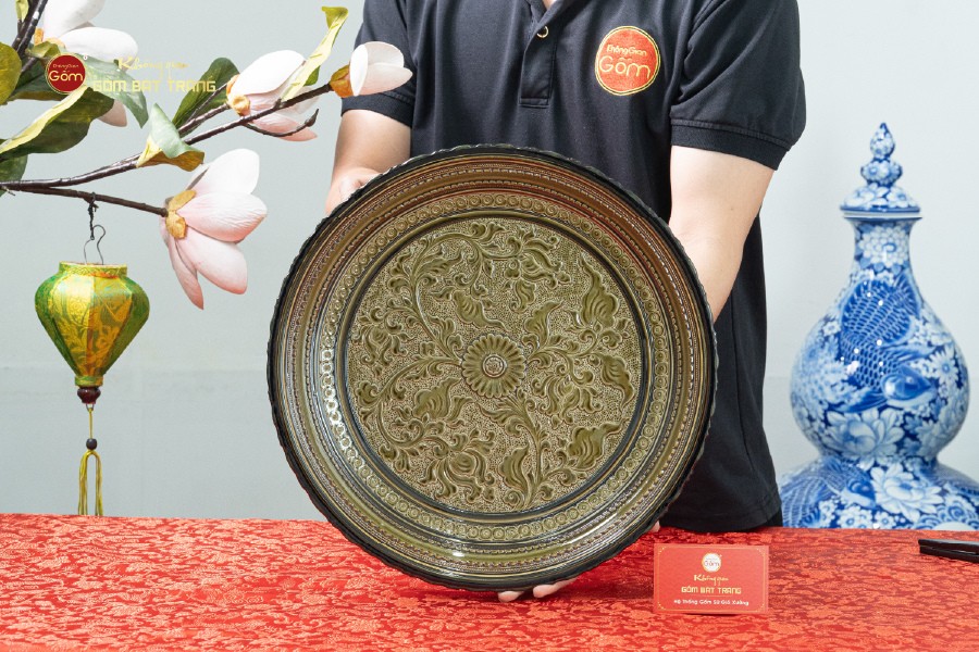 Đĩa Trưng Bày Đắp Nổi Hoa Dây