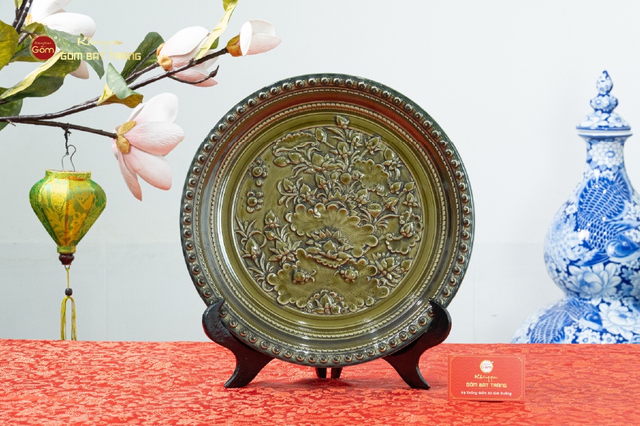 Đĩa Trưng Bày Đắp Nổi Hoa Sen Xanh