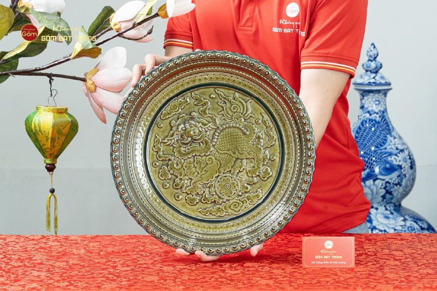 Đĩa Trưng Bày Đắp Nổi Long Vân Quy Phụng