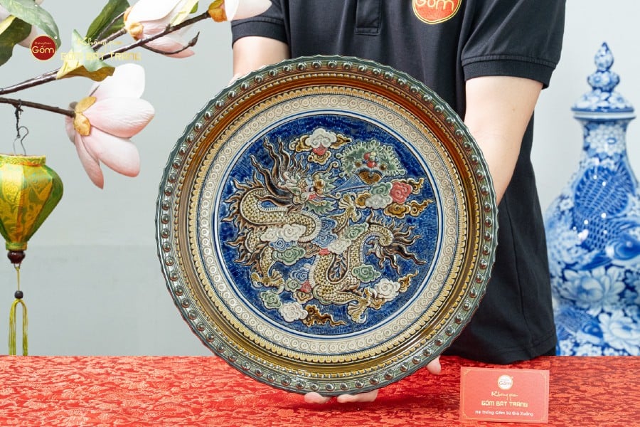 Đĩa Trưng Bày Đắp Nổi Vẽ Màu Cá Chép Hóa Rồng