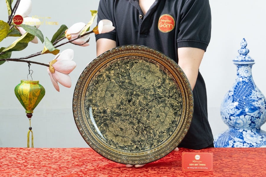 Đĩa Trưng Bày Vẽ Tứ Hoa