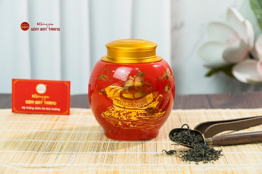 Hũ Đựng Trà Men Đỏ Họa Tiết Thuận Buồm Xuôi Gió Vẽ Vàng