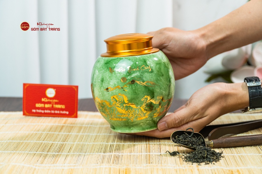 Hũ Đựng Trà Men Xanh Mã Đáo Thành Công Vẽ Vàng