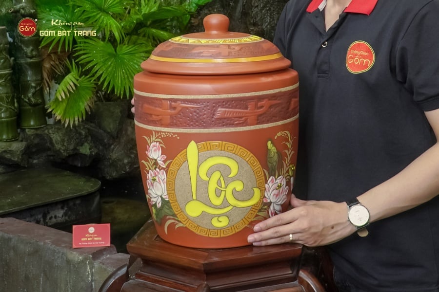 Hũ Gốm Họa Tiết Hoa Sen Lộc Nắp Nhọn