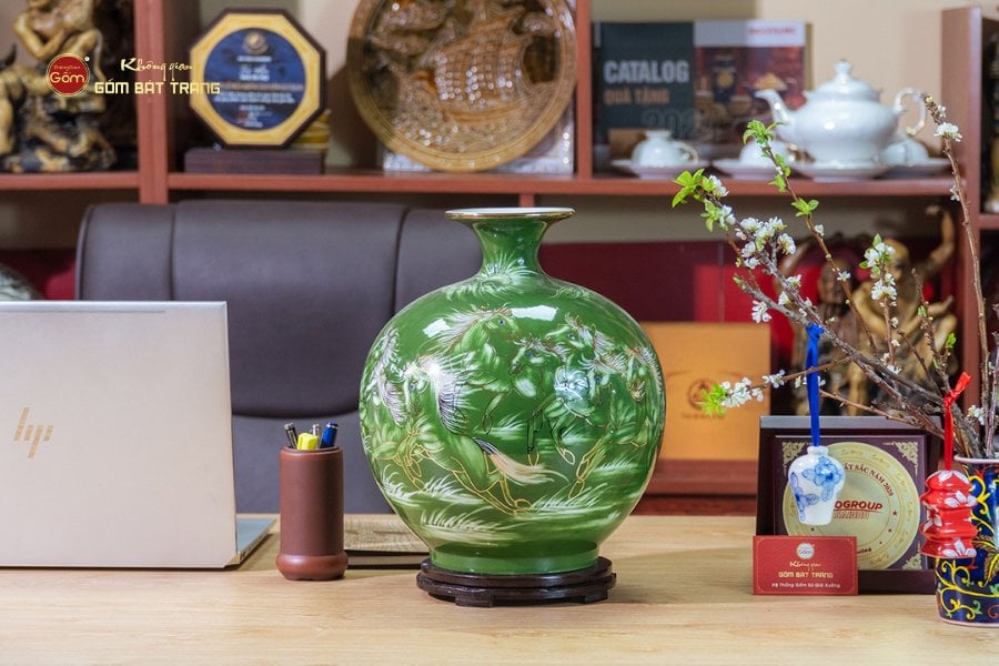 Quả Hút Lộc Men Xanh Mã Đáo Thành Công Vẽ Vàng