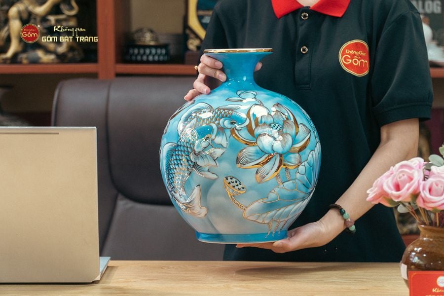 Quả Hút Lộc Niên Niên Hữu Dư Chạm Nổi Vẽ Vàng