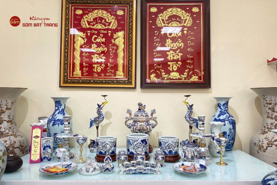 Vị trí vật phẩm thờ cúng trên bàn thờ